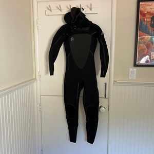 O’Neill Women’s Dlux Mod 5:4 Wetsuit Size 6